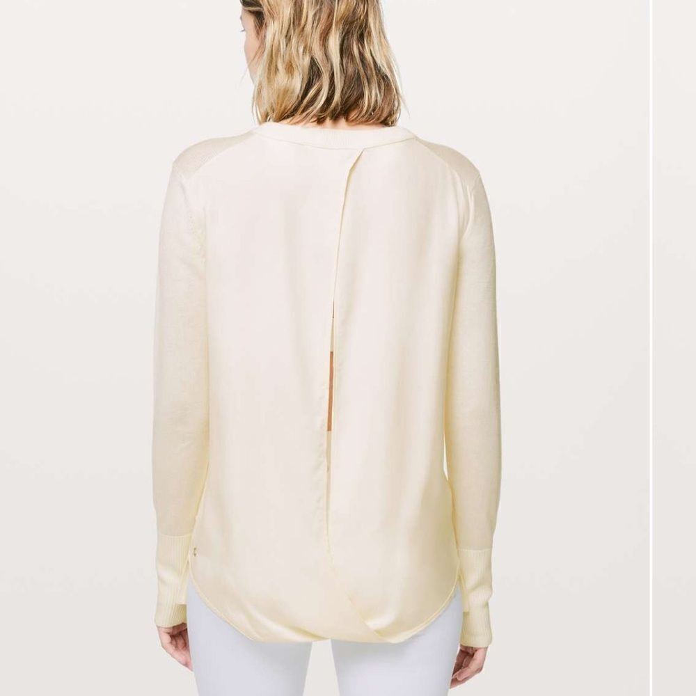 NWT New LULULEMON Still at Ease Pullover Sweater Split Open Back Angel Wing 8